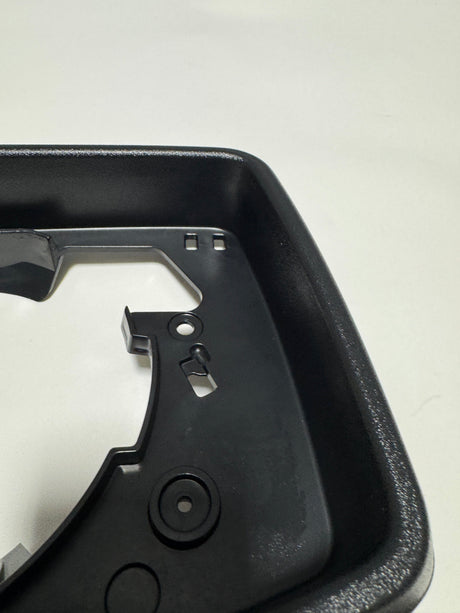 84575673 2020-2025 Silverado Sierra 1500 Driver Side Mirror Housing Bezel For Basic Mirror