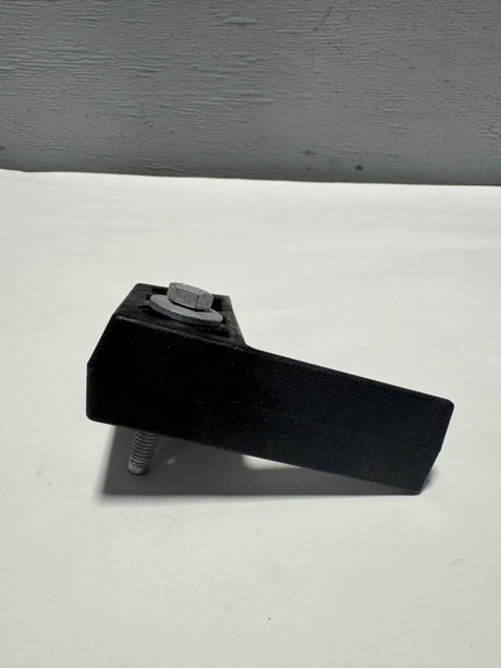 84496064 2020-2025 Silverado Sierra 2500 3500 Auxiliary Battery Hold Down Bracket Oem