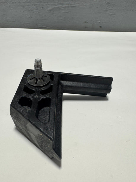 84496064 2020-2025 Silverado Sierra 2500 3500 Auxiliary Battery Hold Down Bracket Oem