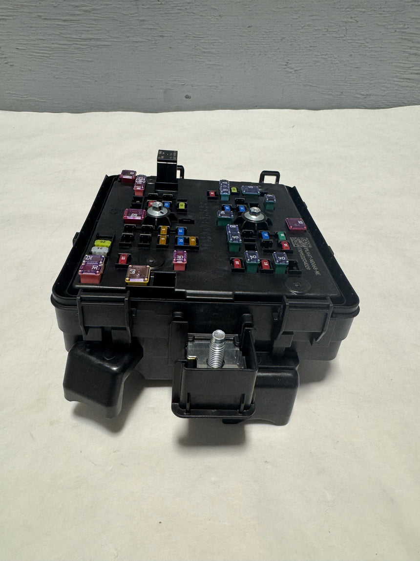 2020 Ford Transit 150 250 350 3.5 Non Turbo Under Hood Fuse Box For Power Mirror Equipped