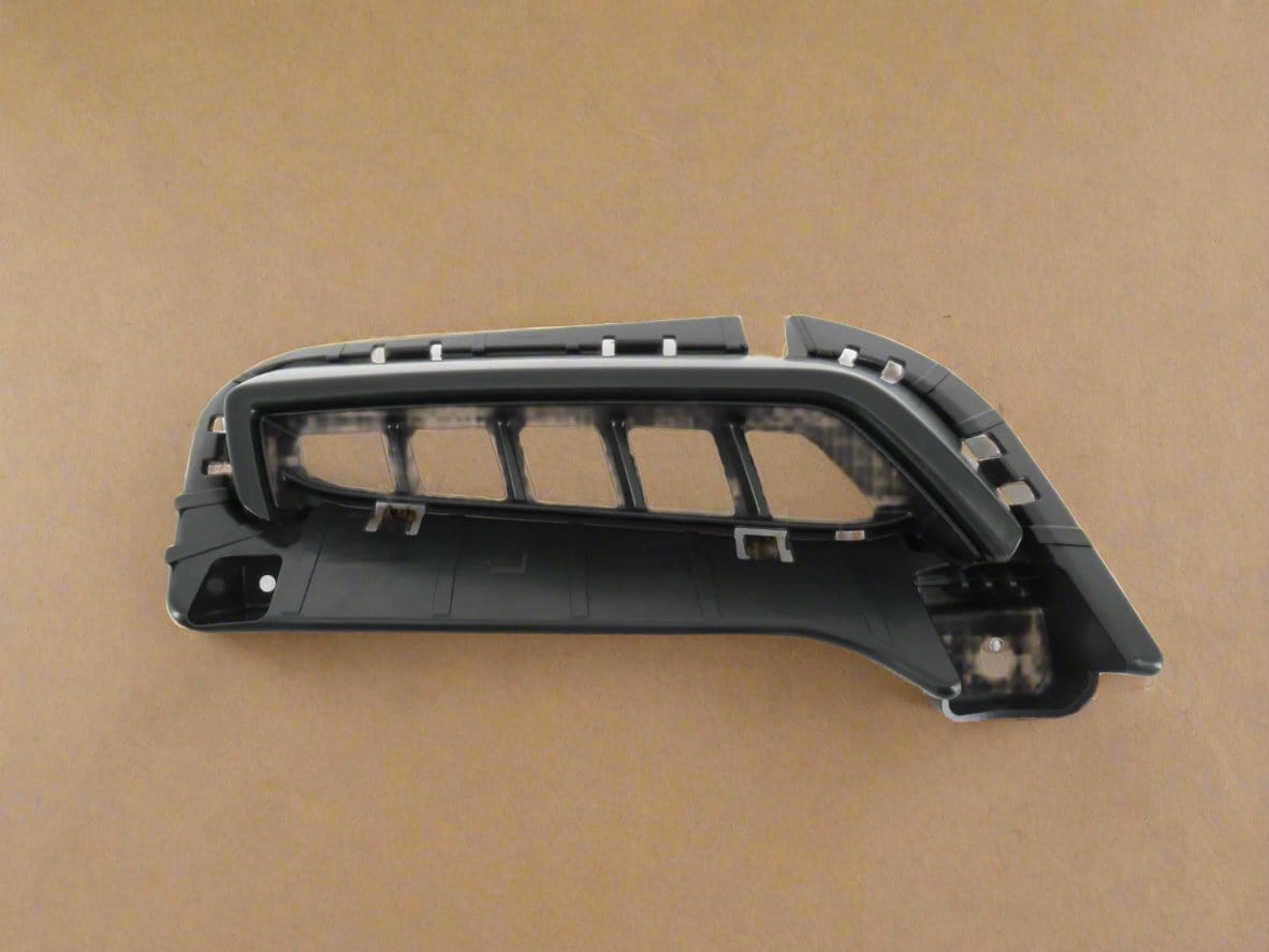 86593-S9200) 2021-2022 Kia Telluride Nightfall Edition Driver Side Front Molding Grille Insert OEM