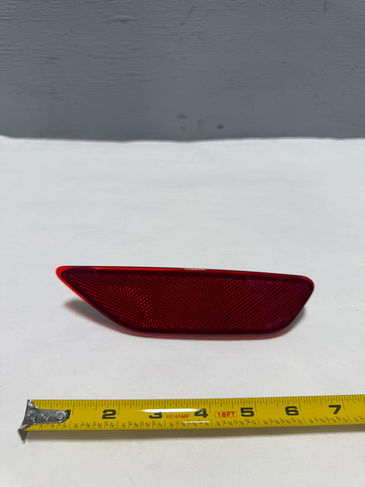 CL-1224-85140232-J1 2021-2023 Buick Envision Passenger Side Rear Bumper Red Reflector OEM New