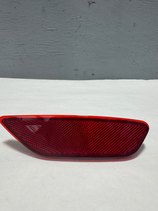 CL-1224-85140232-J1 2021-2023 Buick Envision Passenger Side Rear Bumper Red Reflector OEM New