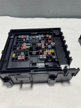 LC2Z-14A068-B 2021-2023 Ford E-350 Van 7.3 Gas Loaded Fuse Box For Non Aux Switch Equipped Vans Only