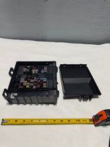 LC2Z-14A068-B 2021-2023 Ford E-350 Van 7.3 Gas Loaded Fuse Box For Non Aux Switch Equipped Vans Only