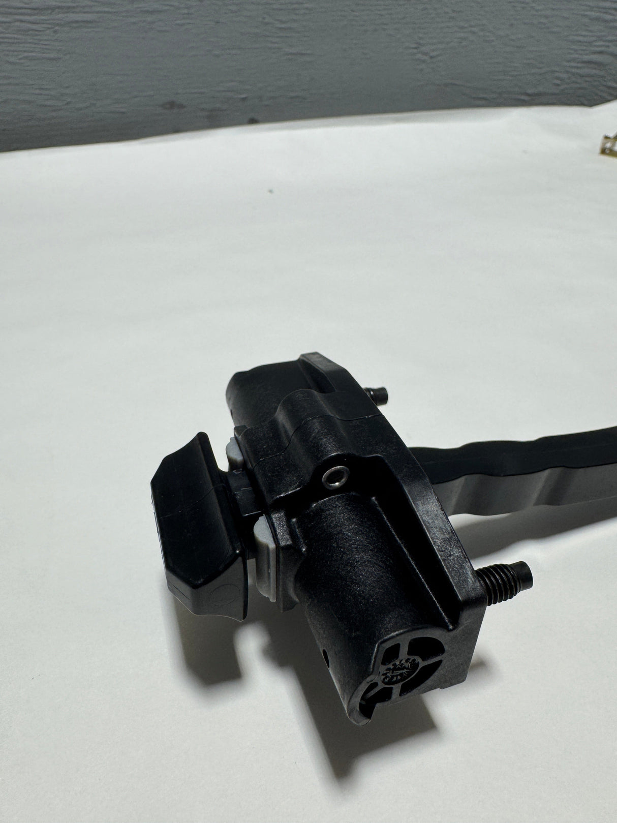 68375035AF 2021-2023 Jeep Grand Cherokee Driver Front Door Check  Genuine OEM