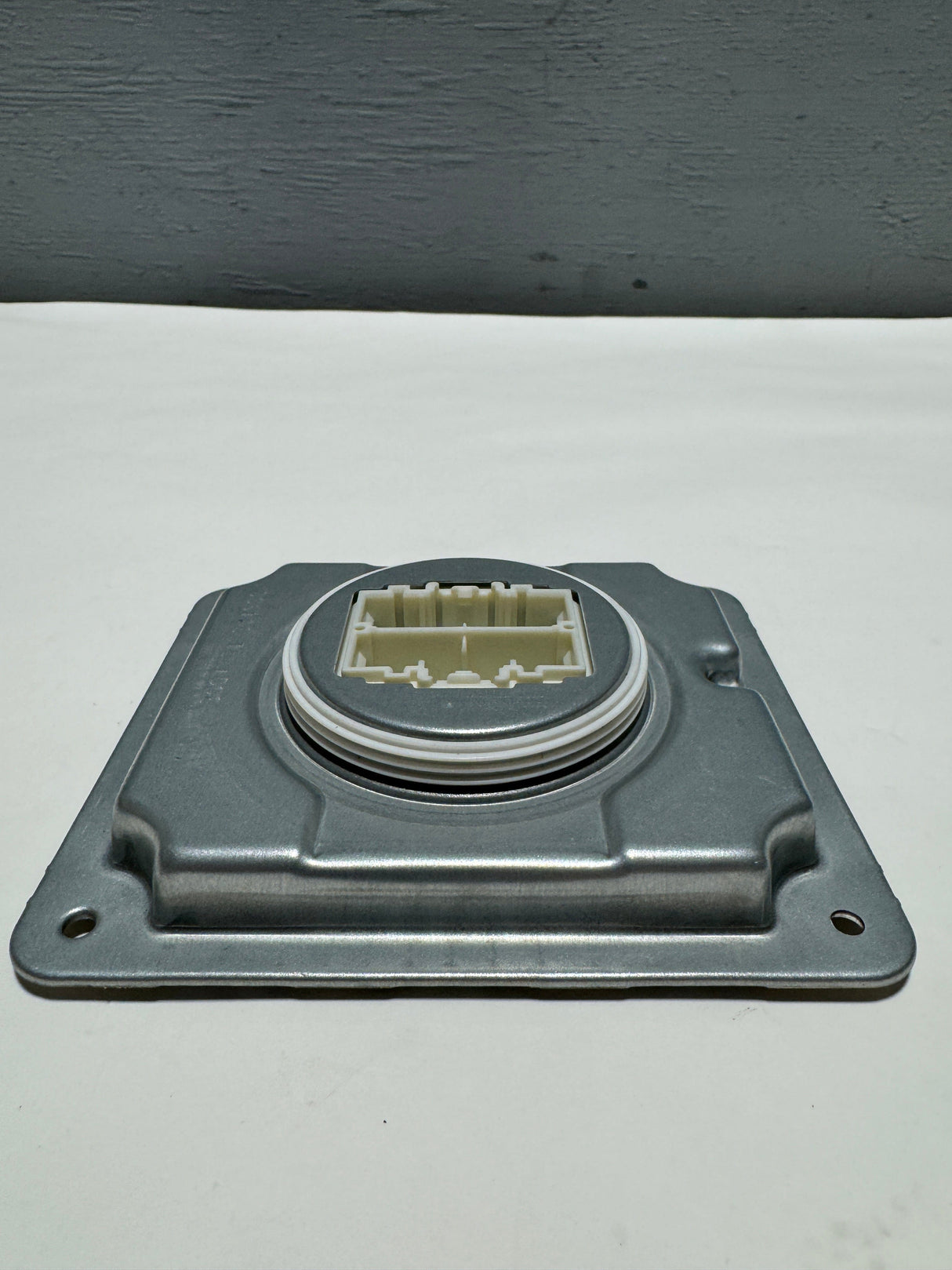 JX7Z-13C788-L 2021-20234 Ford Explorer (1) Head Lamp Light Ballast Module Genuine OEM New