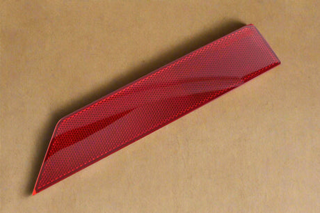 84945269 2021-2024 Cadillac Escalade Driver Side Rear Bumper Red Reflector Genuine OEM
