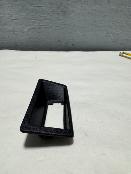 M1PZ-17A385-BB 2021-2024 Ford Bronco Sport Driver Side License Plate Lamp Bezel Genuine OEM