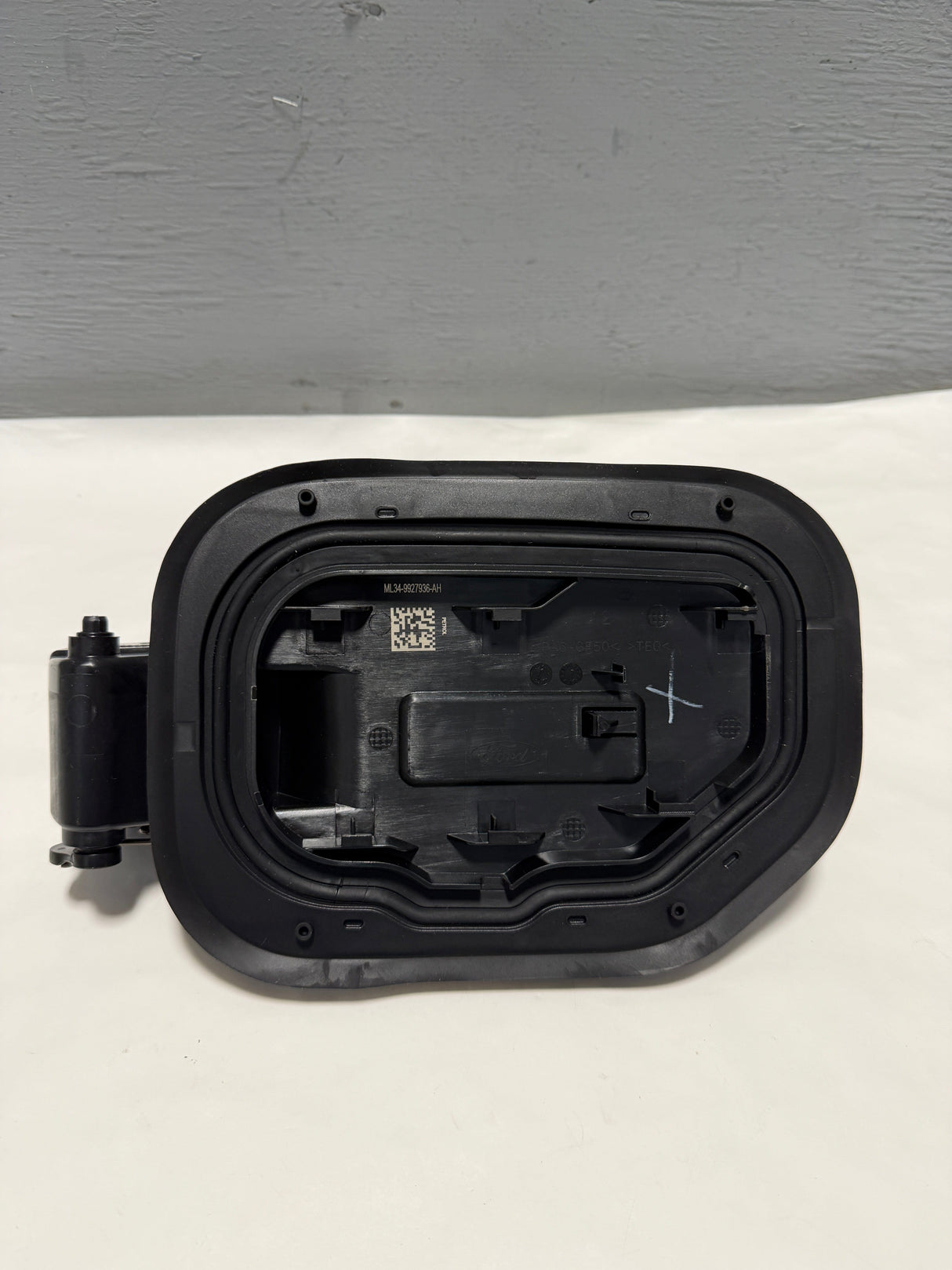 ML3Z-8327936-E 2021-2024 Ford F-150 3.5 or 2.7 Fuel Filler Door Hinge Pocket Housing Not For Powerboost