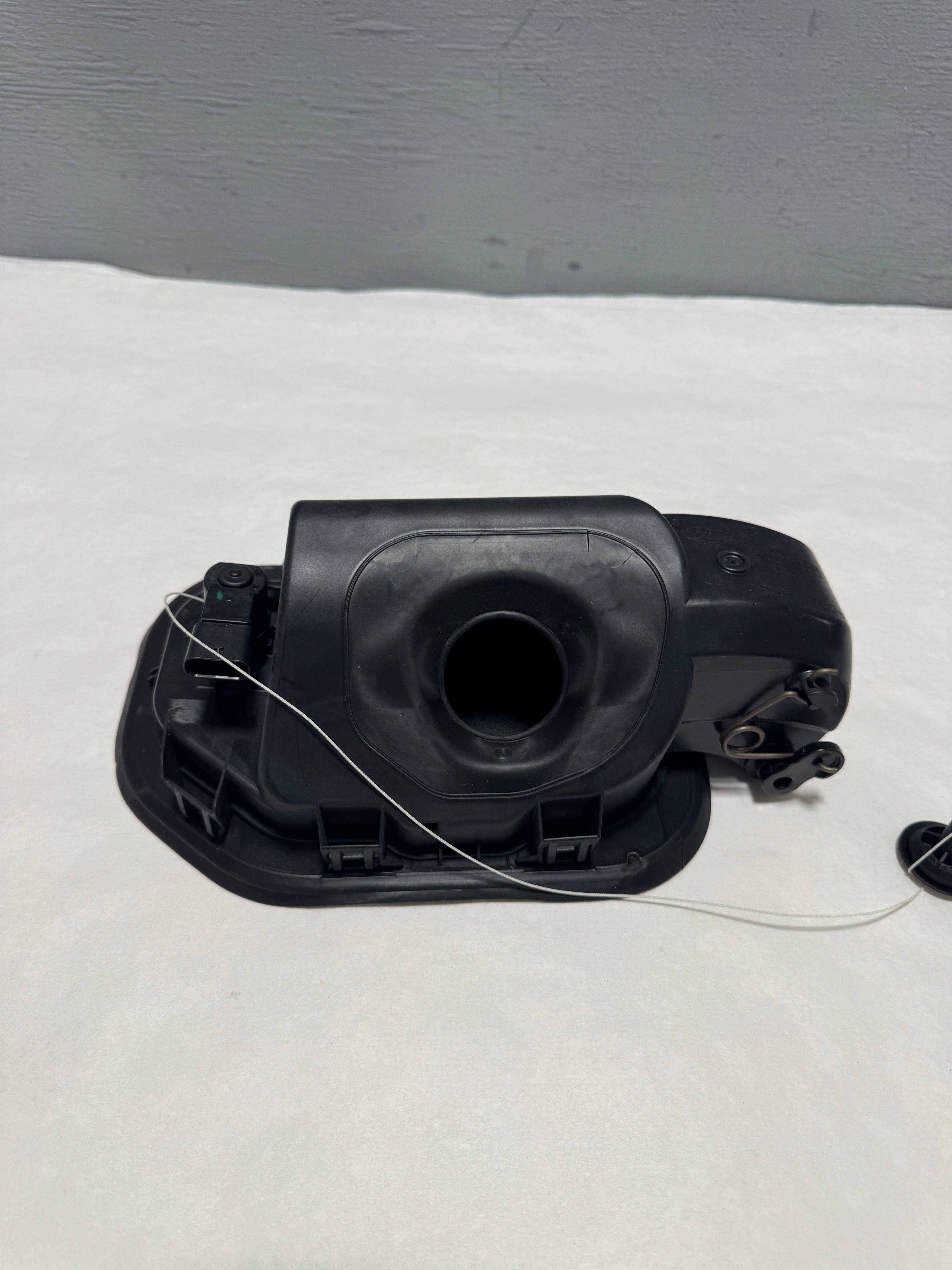 2021-2024 Ford F-150 Powerboost 3.5 Hybrid Fuel Filler Door Hinge