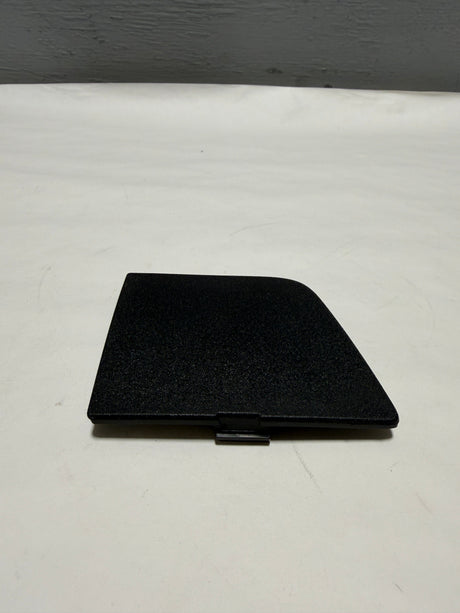 84371236 2021-2024 GMC Yukon Front Bumper Engine Block Heater Wiring Cover Genuine OEM