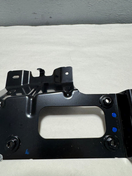 84561514 2021-2024 Tahoe Yukon Suburban Forward Range Radar Bracket OEM