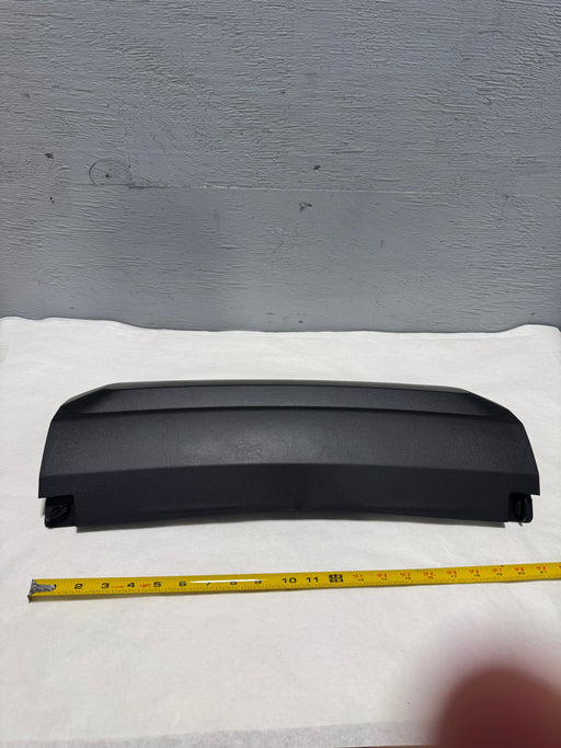 85139540 2021-2024 Tahoe Yukon Suburban Unpainted OEM Trailer Hitch Cover