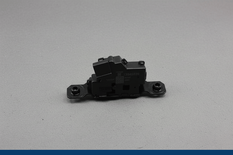 13545829 2021-2025 Buick Cadillac Chevrolet GMC Liftgate Latch Genuine OEM