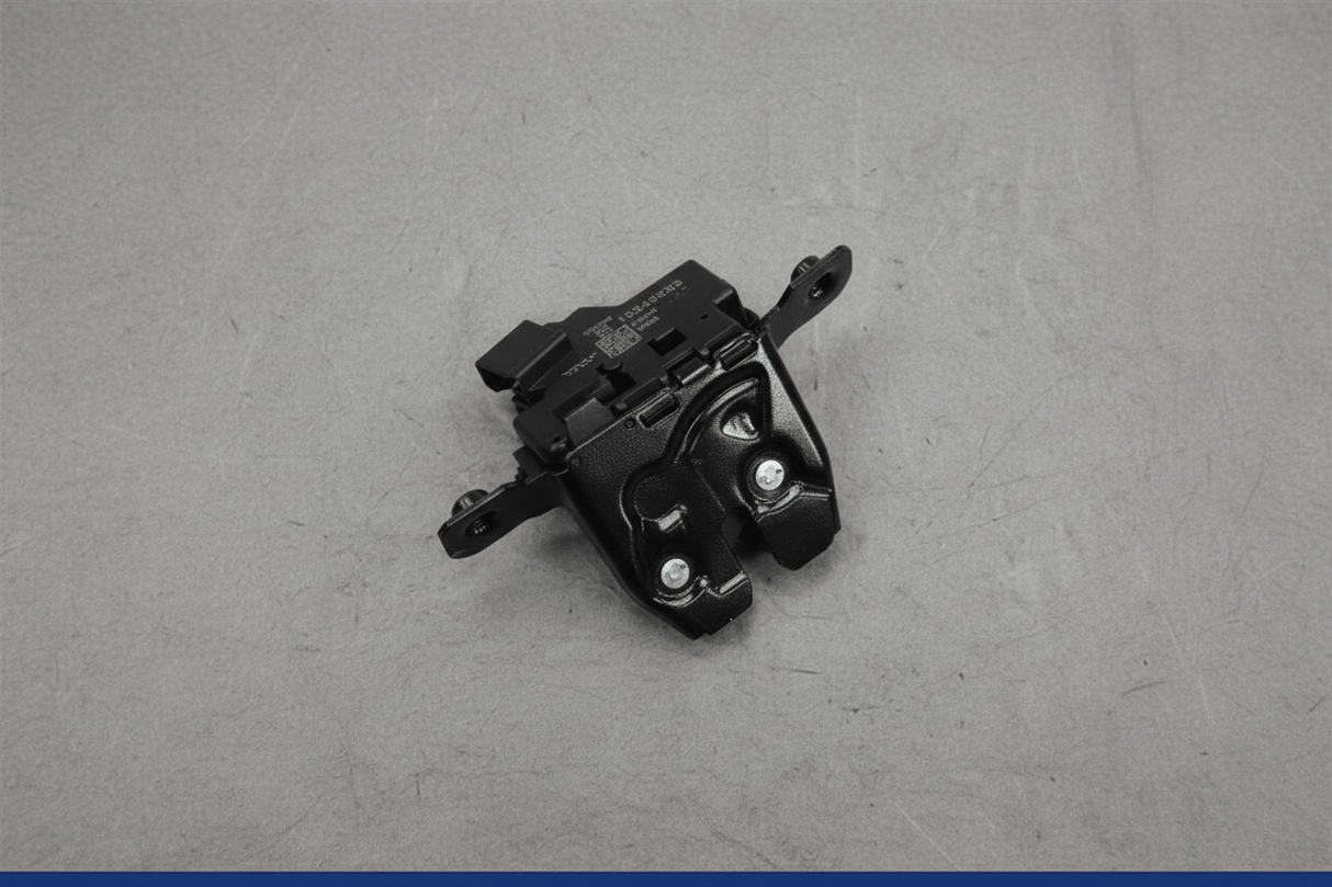 13545829 2021-2025 Buick Cadillac Chevrolet GMC Liftgate Latch Genuine OEM
