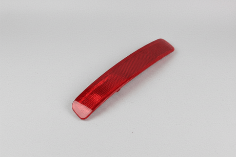 42810550 2021-2025 Chevy Trailblazer RS Rear Passenger Side Bumper Reflector OEM