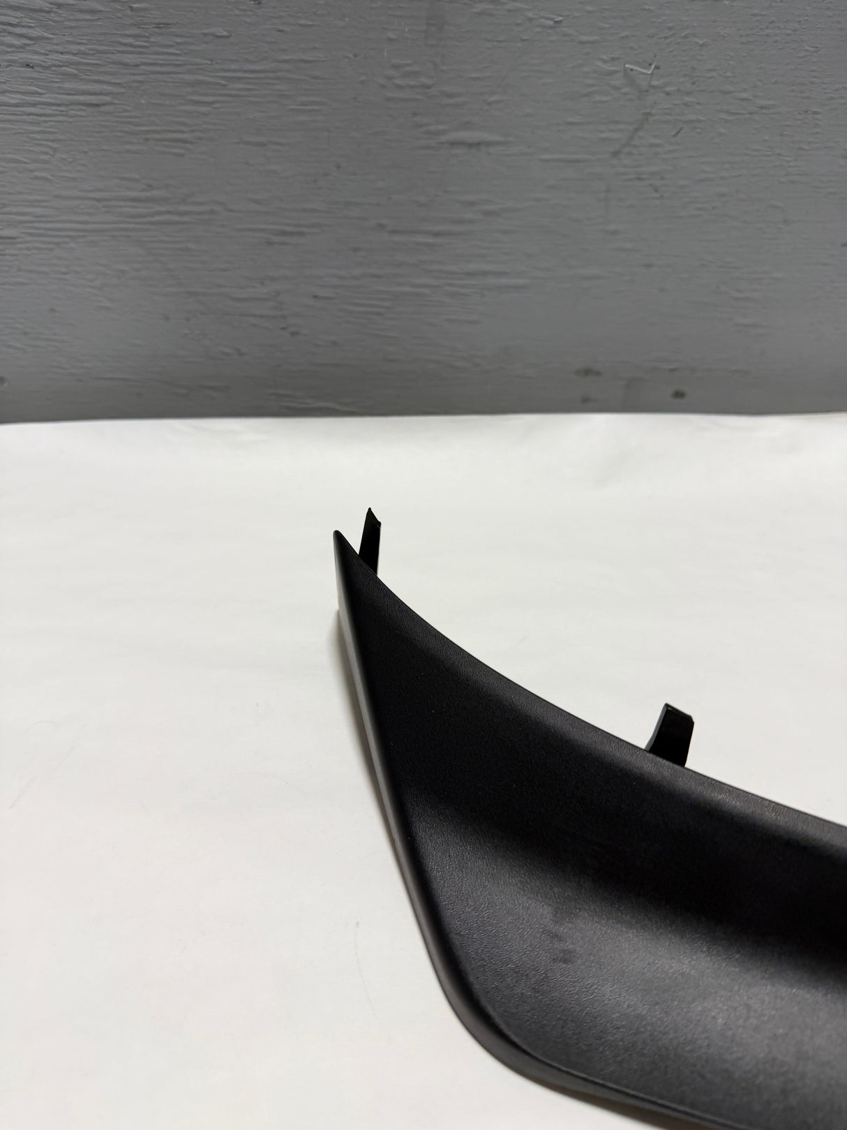 RC50-68421754AB-B28 2021-2025 Jeep Grand Cherokee Passenger Side Front Bumper Spat OEM