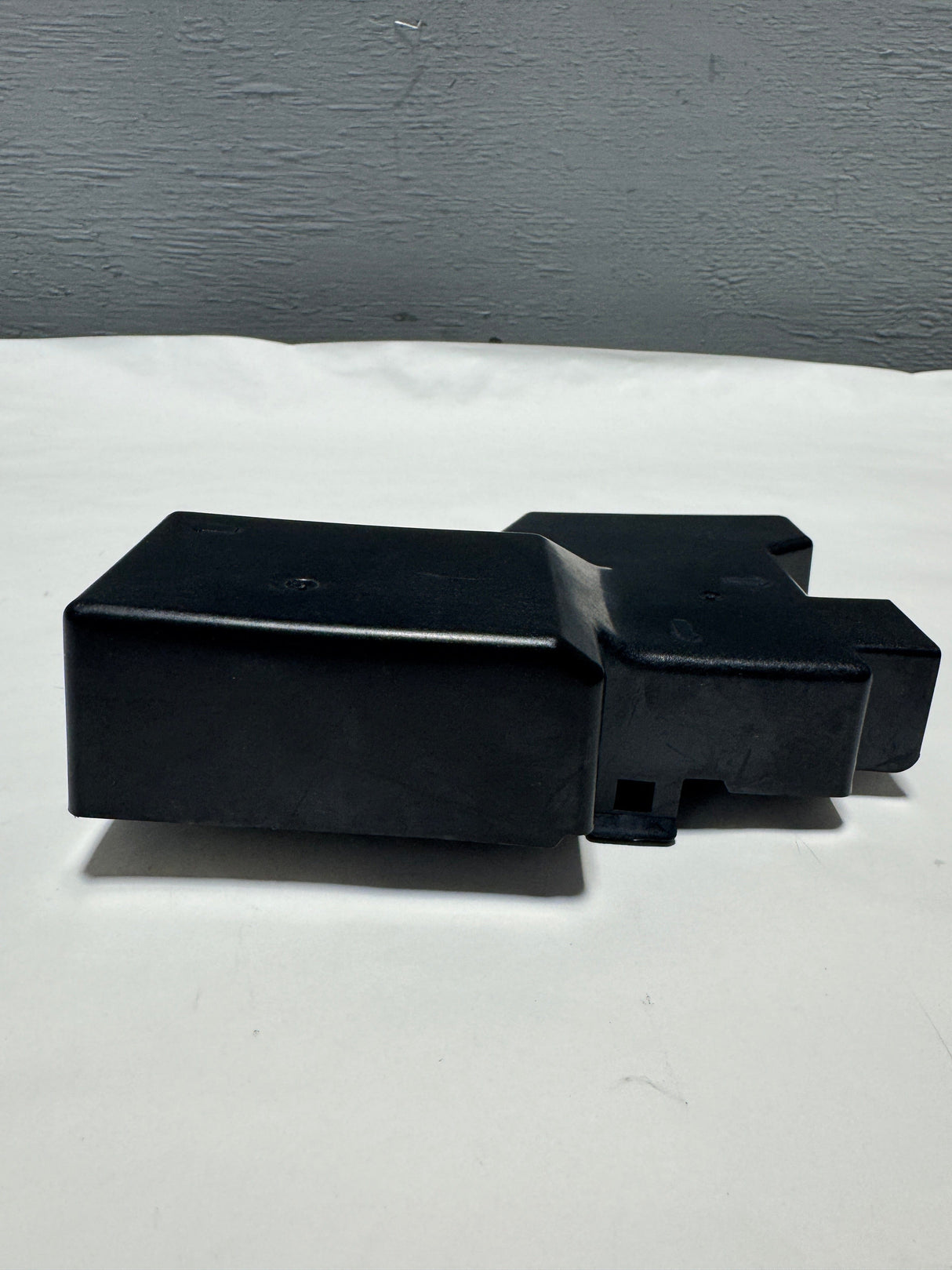 68497402AA 2021-2025 Ram 2500 3500 6.7 Diesel Passenger Side Battery Cover Genuine OEM New