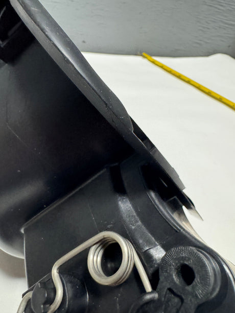 86805353 2021-2025 Suburban orYukon XL Fuel Gas Door Tank Filler Pipe Housing W/O Electric Locking Only