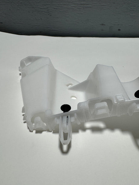 42769519 2021-2025 Trailblazer L, LS or LT Passenger Side Front Bumper Fascia Guide Bracket OEM