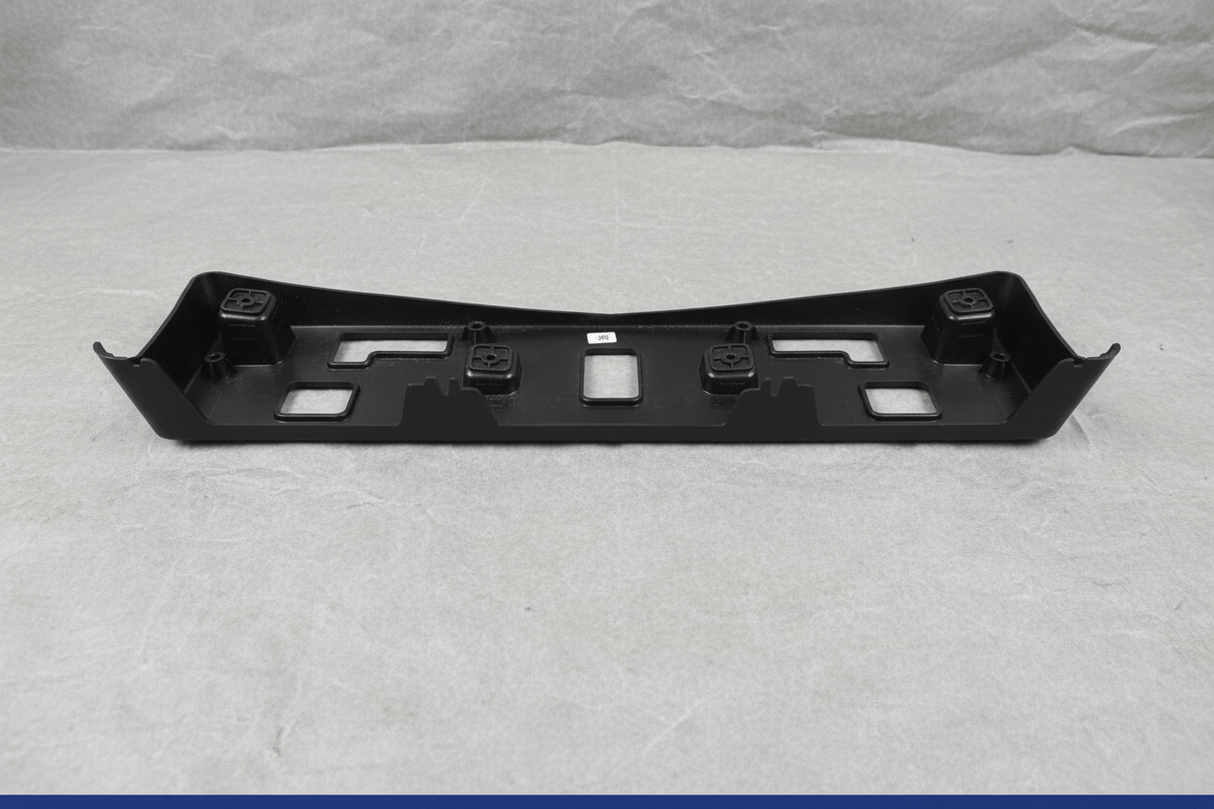 42725731 2022-2023 Chevrolet Bolt EUV Front Bumper License Plate Bracket OEM