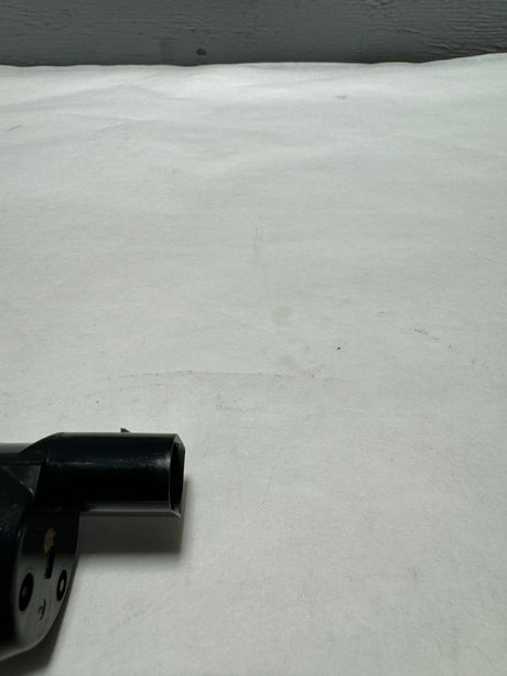 84801575 2022-2023 Chevrolet Bolt Front Windshield Washer Pump OEM