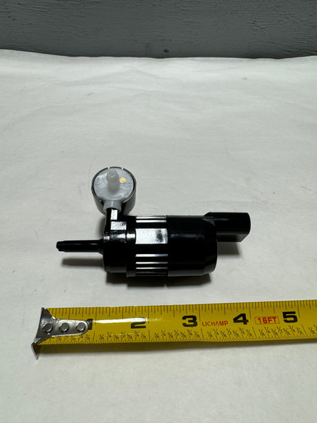 84801575 2022-2023 Chevrolet Bolt Front Windshield Washer Pump OEM