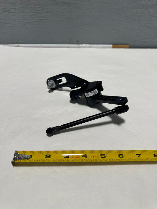 84798041-C2 2022-2023 Silverado Driver Side Suspension Ride Height Sensor OEM