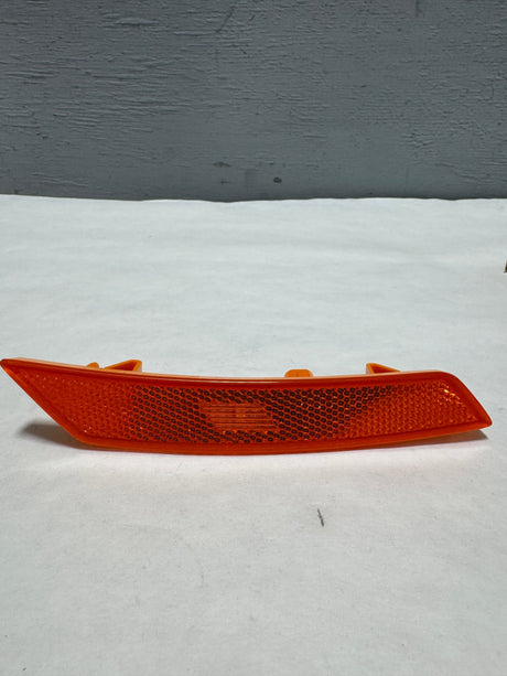 84904060 2022-2024 Chevrolet Equinox Side Marker Lamp Driver Side OEM