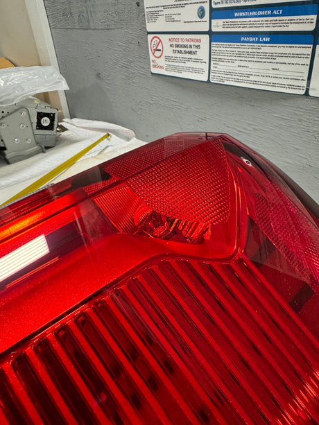 NL1Z-13404-A 2022-2024 Ford Expedition XLT or XL Passenger Side Halogen Tail Lamp OEM