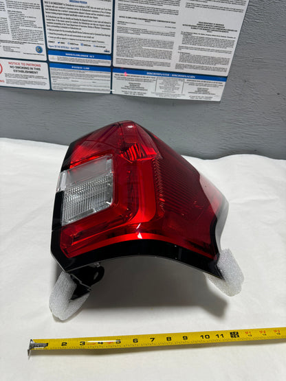 NL1Z-13404-A 2022-2024 Ford Expedition XLT or XL Passenger Side Halogen Tail Lamp OEM