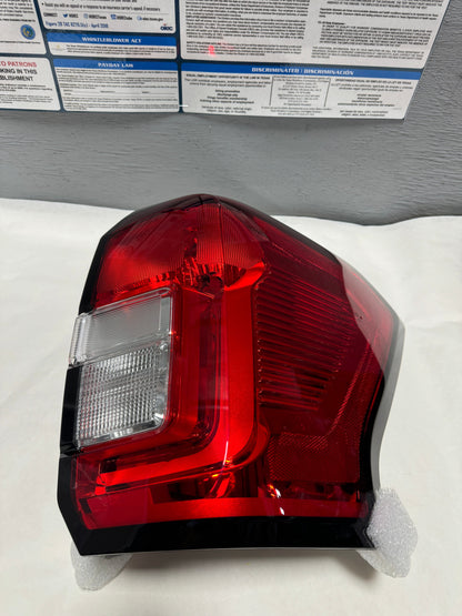 NL1Z-13404-A 2022-2024 Ford Expedition XLT or XL Passenger Side Halogen Tail Lamp OEM