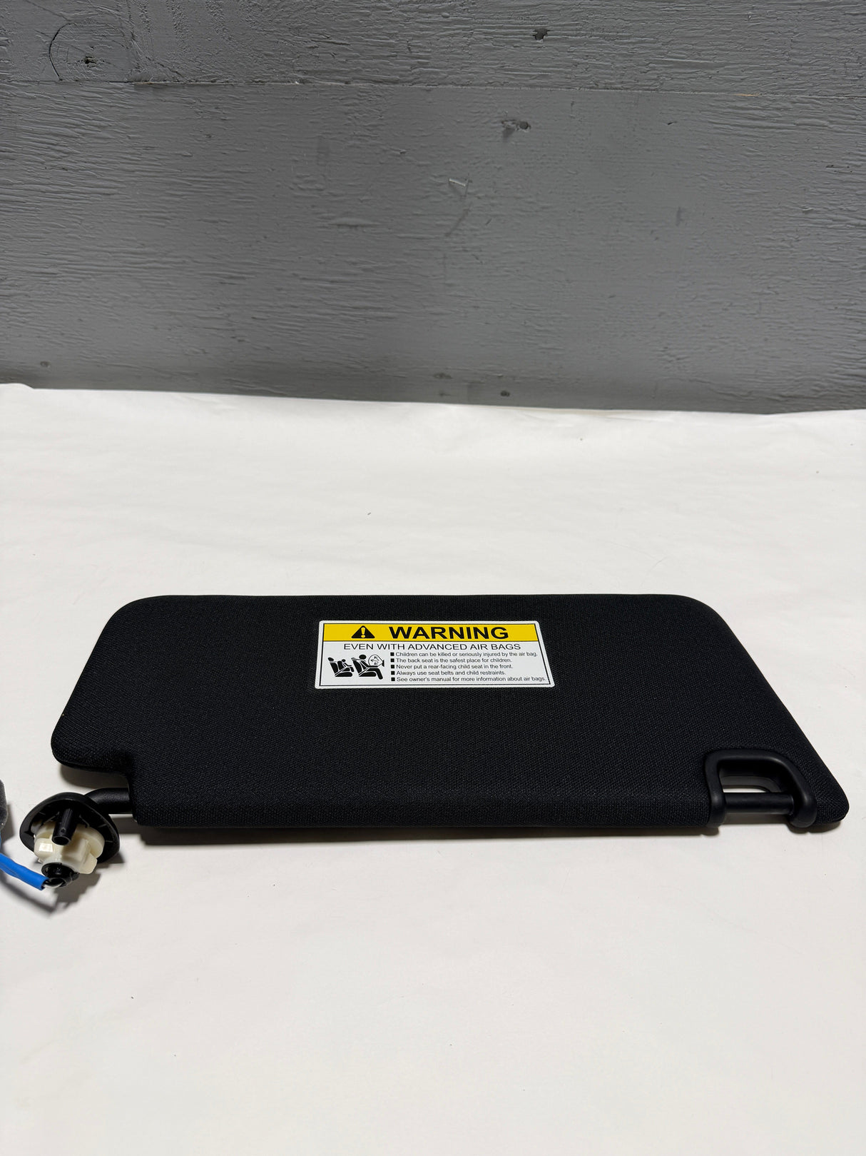 83280-T20-A91ZB 2022-2024 Honda Civic Driver Sun Visor Illuminated Black OEM