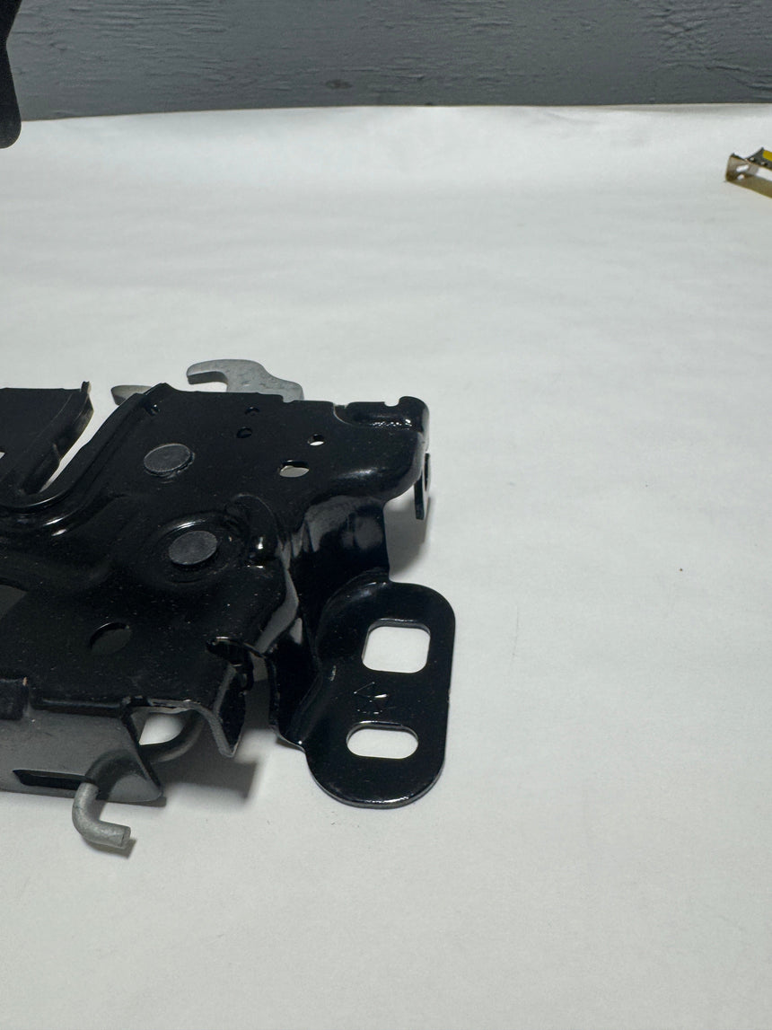 2022-2024 Jeep Grand Cherokee Hood Latch With Lever OEM