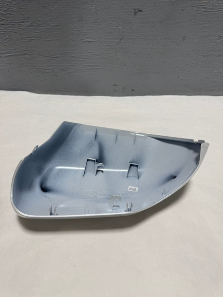 87915-0C100-A0-K2 2022-2024 Toyota Tundra Passenger Side Mirror Cover White 089 For Signal Equipped Only