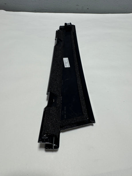 86526021 2022-2025 GMC Sierra Black Driver Side Windshield Pillar Trim Molding With Grab Handle