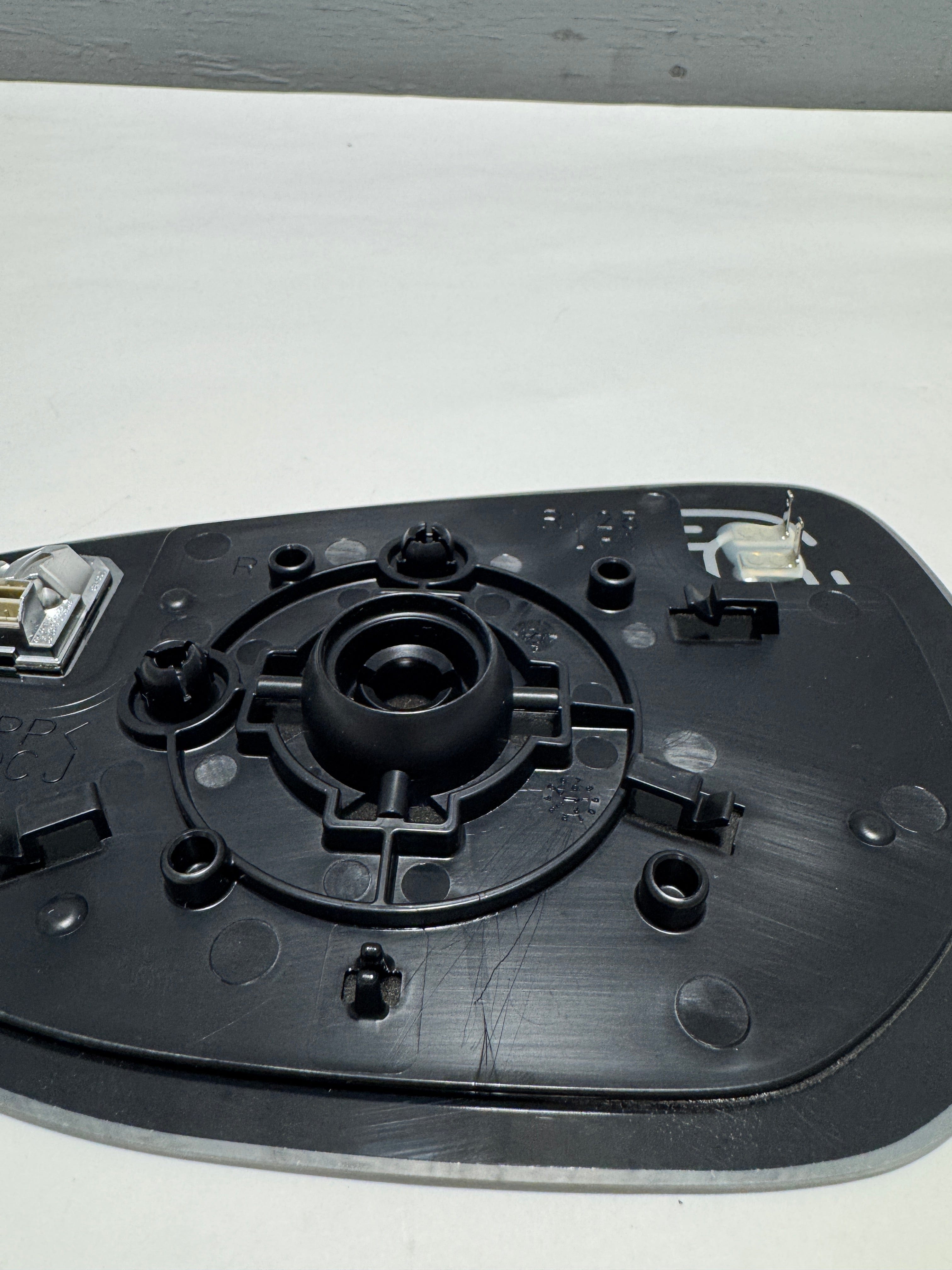 2022-2025 Mazda CX-30 CX-50 Passenger Side Mirror Glass With BSM W