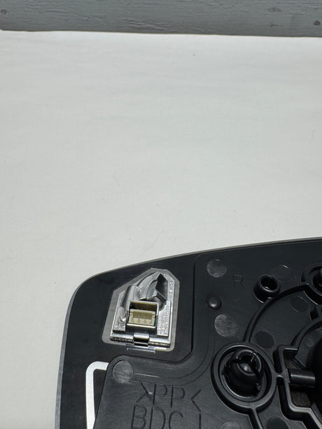 DGH9-69-1GX 2022-2025 Mazda CX-30 CX-50 Passenger Side Mirror Glass With BSM W/O Auto Dim,Power Fold, Non Heated