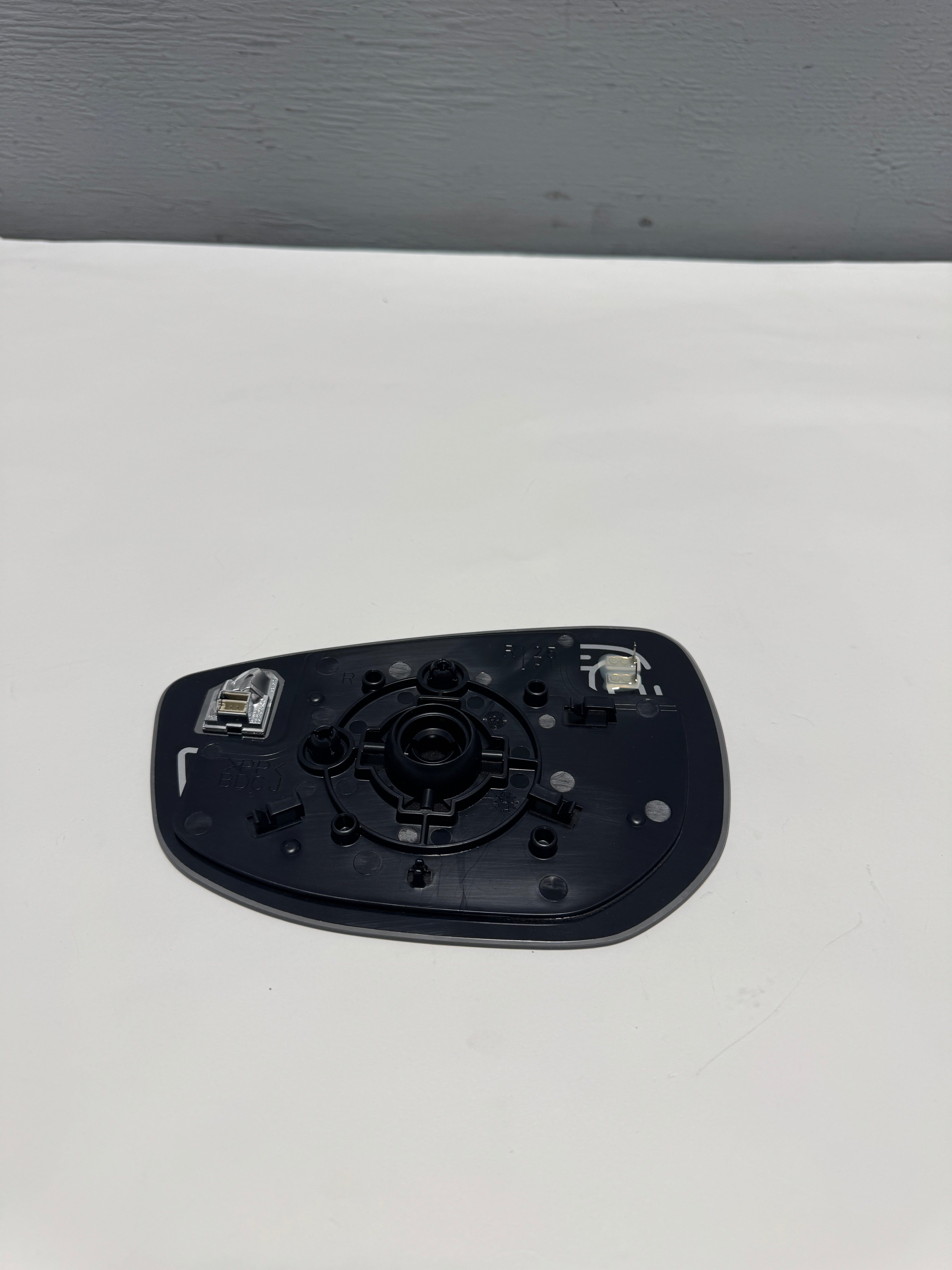 2022-2025 Mazda CX-30 CX-50 Passenger Side Mirror Glass With BSM W