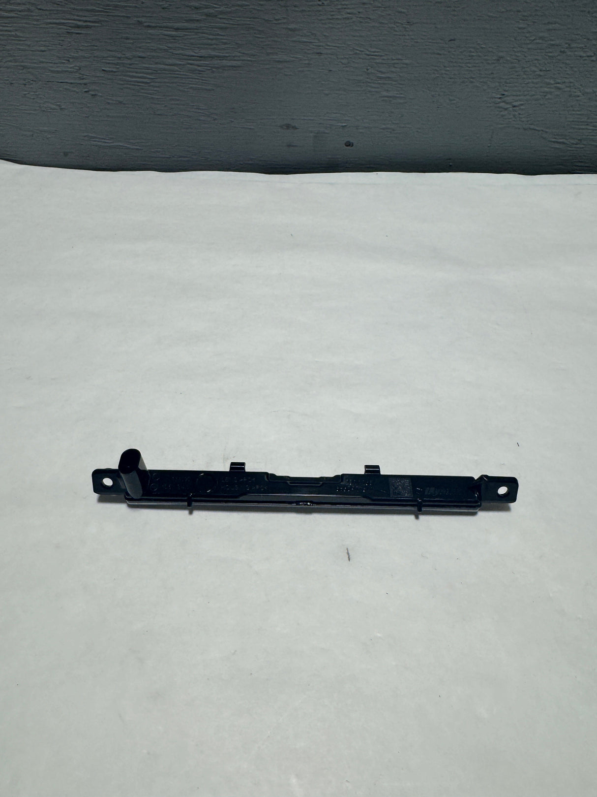 68509246AA 2022-2025 Ram 1500 DT Tailgate Handle Auxiliary Light For Multifunction Gate OEM