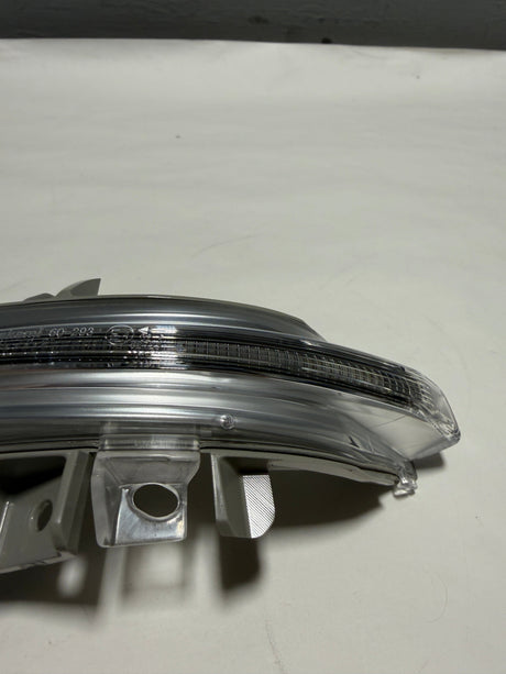 81740-60141 2022-2025 Toyota Tundra Driver Side Mirror Turn Signal Lamp Housing