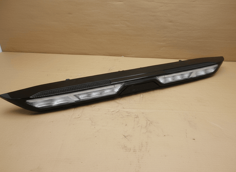 81006-0C030 2022-2025 Toyota Tundra High Mount Lamp Without Camera OEM