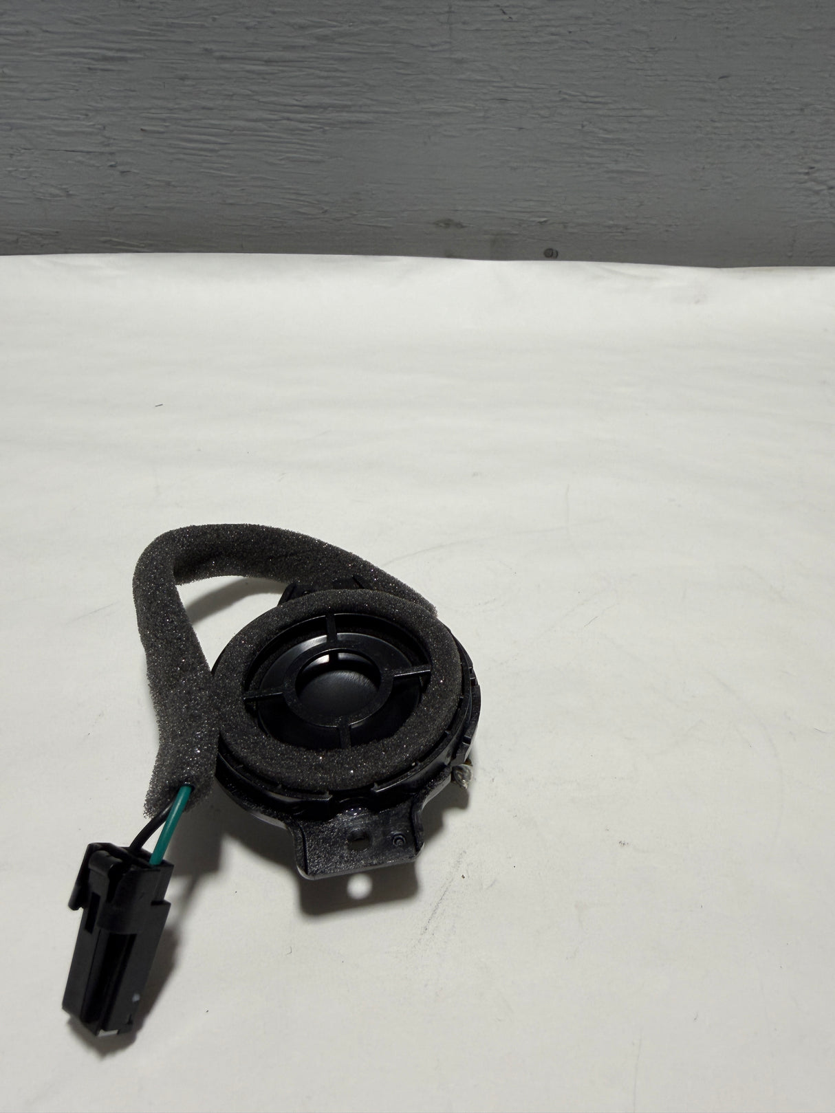 MU5Z-18808-XA 2023-2025 Ford F-250 F-350 (1)Overhead Speaker for 18 Speaker System OEM