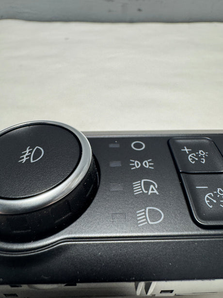 ML3Z-11654-BC 2023-2025 Ford F-250 F-350 Dashboard Headlamp / Fog Light Switch OEM