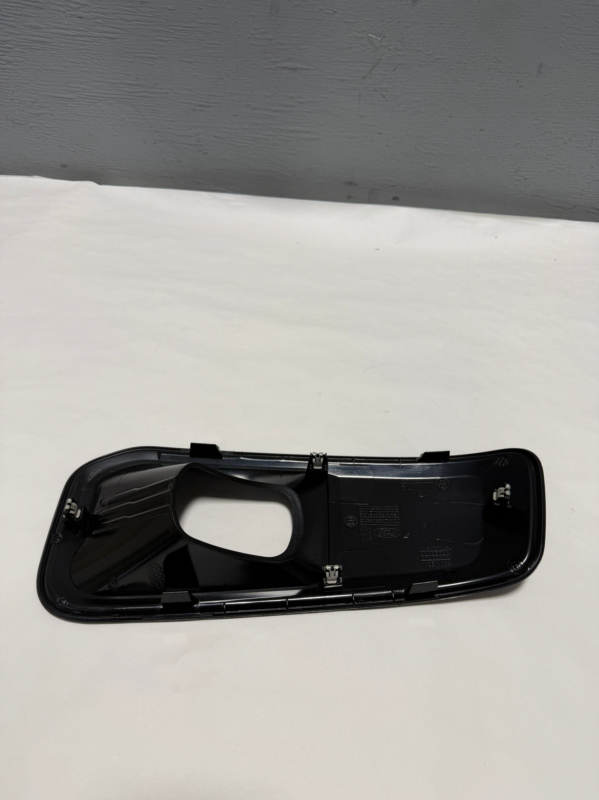 PC3Z-17C754-CA 2023-2025 Ford F-250/F-350 XL. XLT. Lariat Passenger Side LED Fog Light Trim Bezel