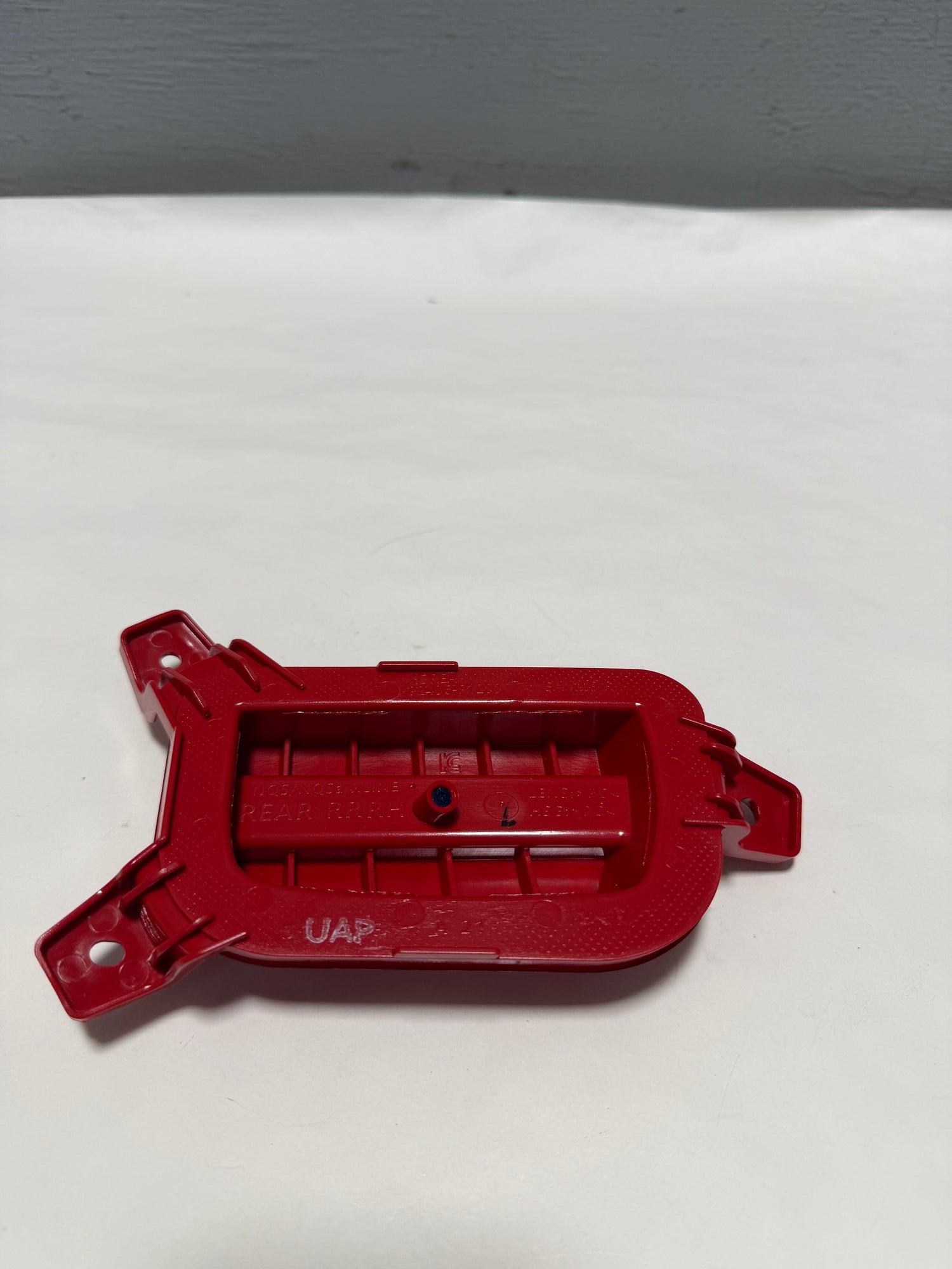 92406-P1200 2023-2025 Kia Sportage Rear Passenger Side Reflector OEM Genuine