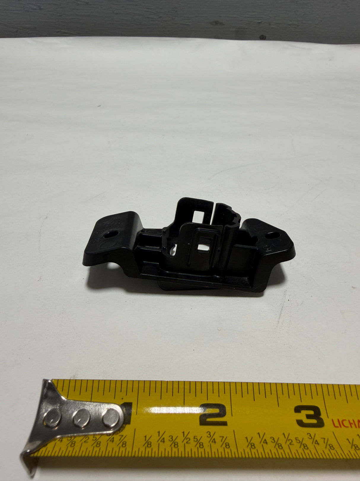 86681-DWEA0 2023-2025 Kia Sportage X-Line Rear Bumper Park Sensor Holder OEM
