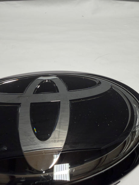 CL-1025-53141-33130-D3 2025 Toyota Rav4 Hybrid Front Grille Emblem 53141-0R150 / 53141-33130 New OEM