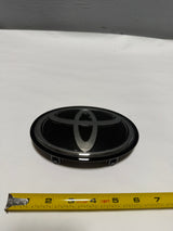 CL-1025-53141-33130-D3 2025 Toyota Rav4 Hybrid Front Grille Emblem 53141-0R150 / 53141-33130 New OEM